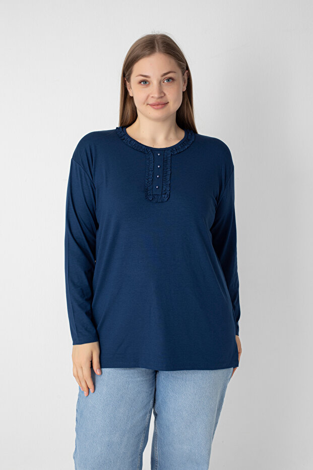 Viscose Fabric Mini Slit Plus Size Long Sleeve Mother Combed Cotton Blouse with Collar and Button Detail