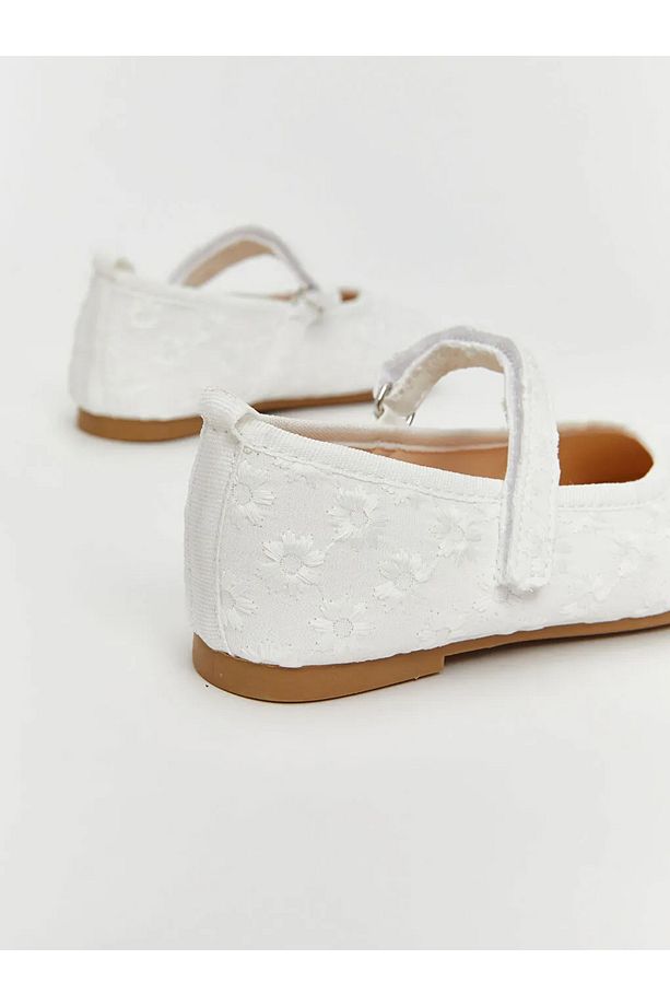 LCW STEPS Ekru Çiçek Nakışlı Kız Çocuk Babet - 5