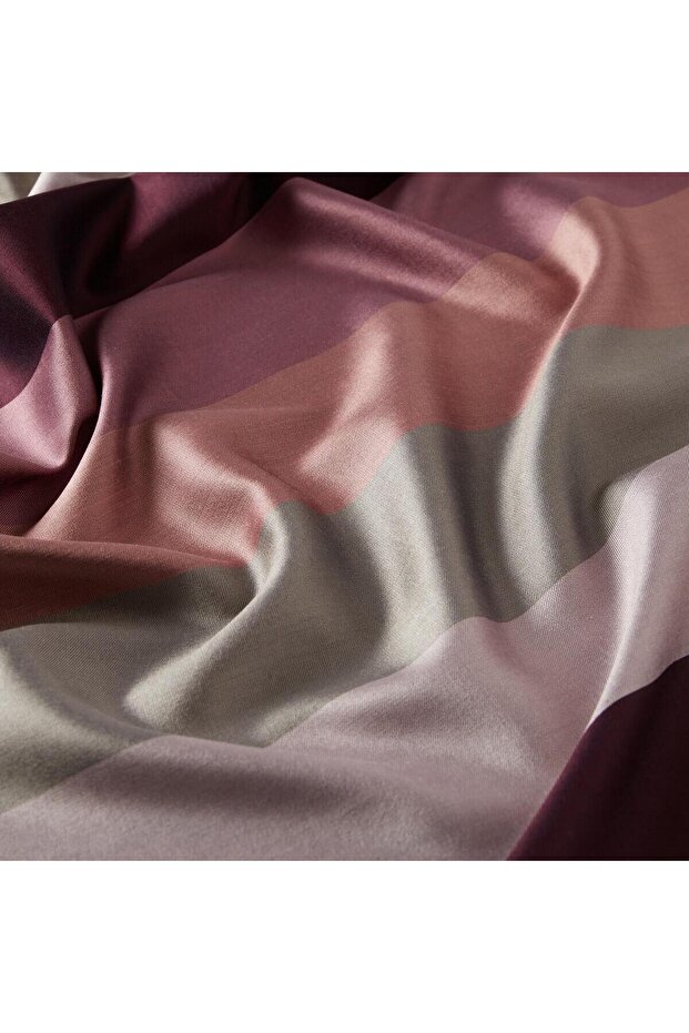 Block Patterned Silk Shawl 04030-Model 09 - 3