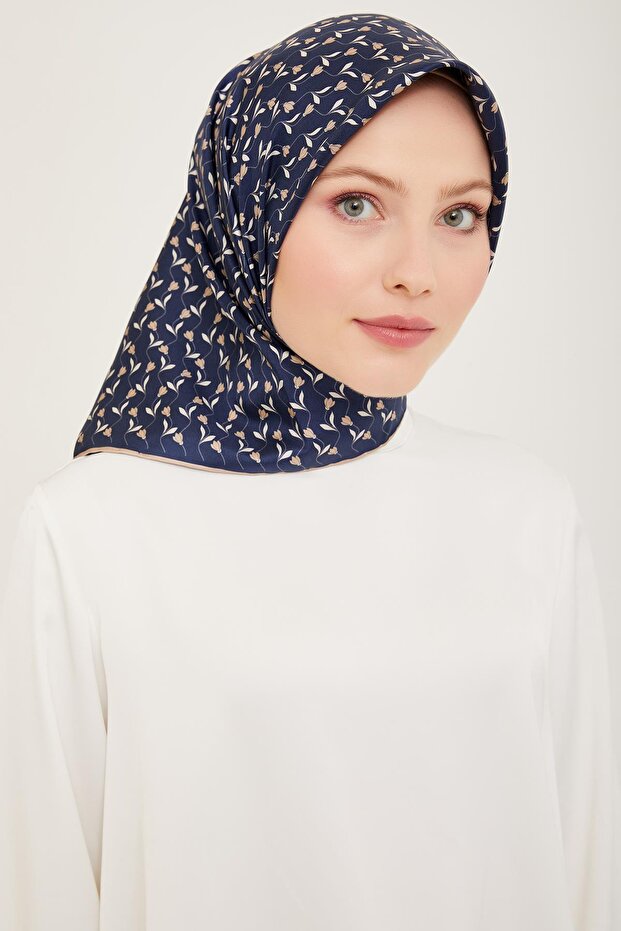 وشاح حرير تيفيل 4001D E24YA3098002-80