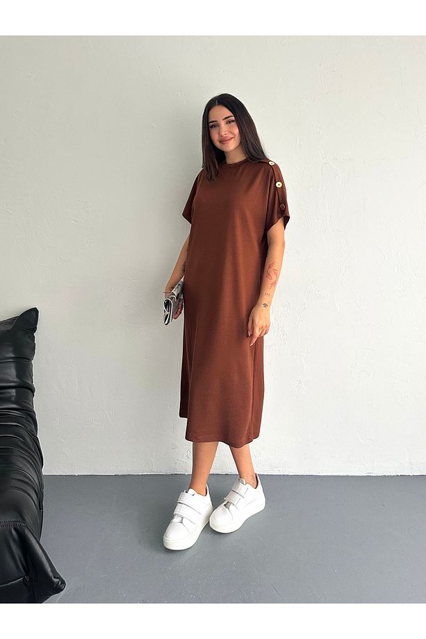 SÜS DÜĞME DETAYLI YUMUŞAK DOKU MODAL KUMAŞ ELBİSE - 6