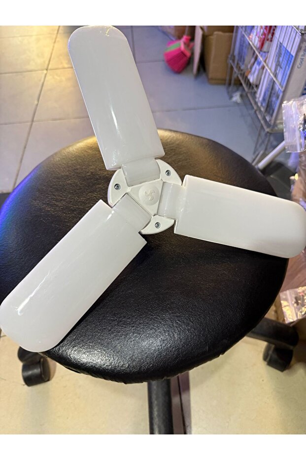 3 kanatlı led ampül - 1