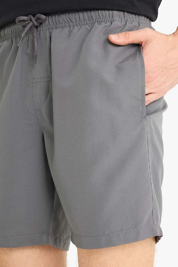 Regular Fit Kısa Boy Cepli File Astarlı Beli Bağcıklı Düz Hafif Kumaş Deniz Şortu E5133axns - 6