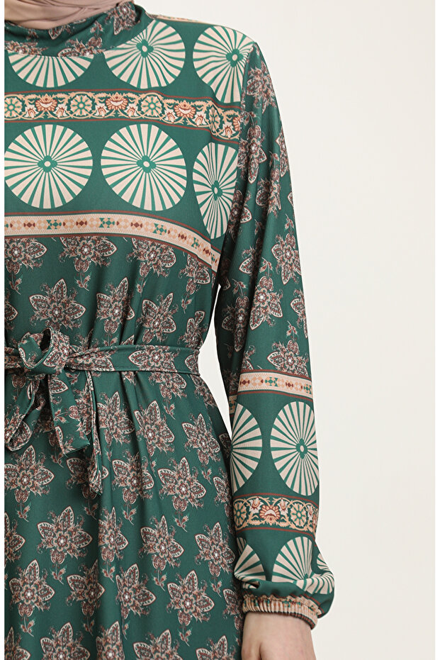 فستان ربيعي منقوش باللون الأخضر الزمردي - 0366-03 - 4
