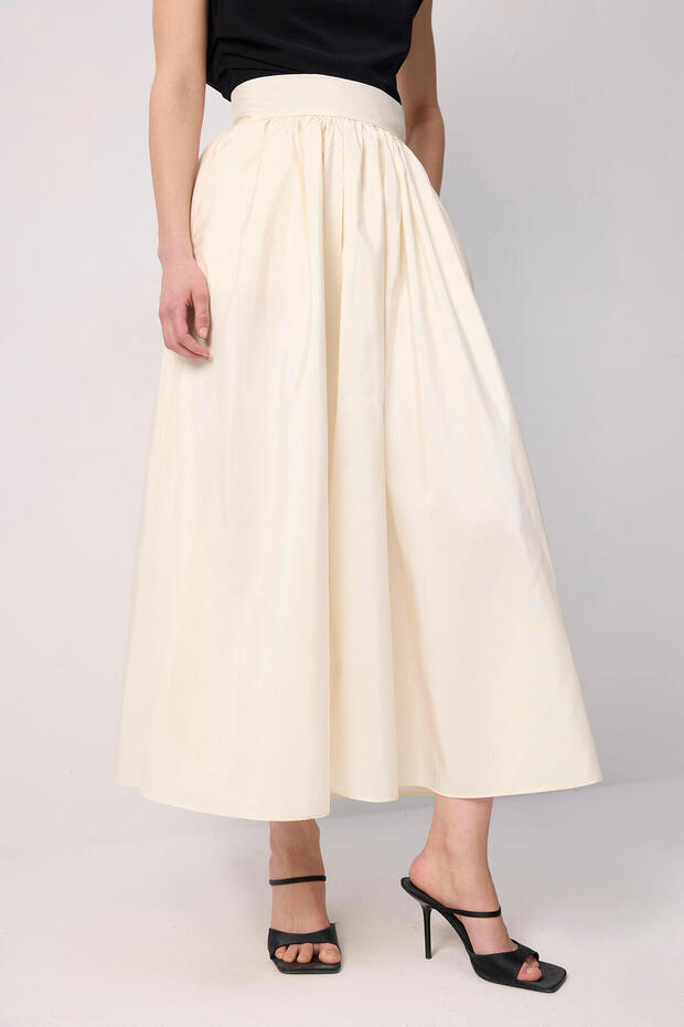 Taffeta Skirt with Belt