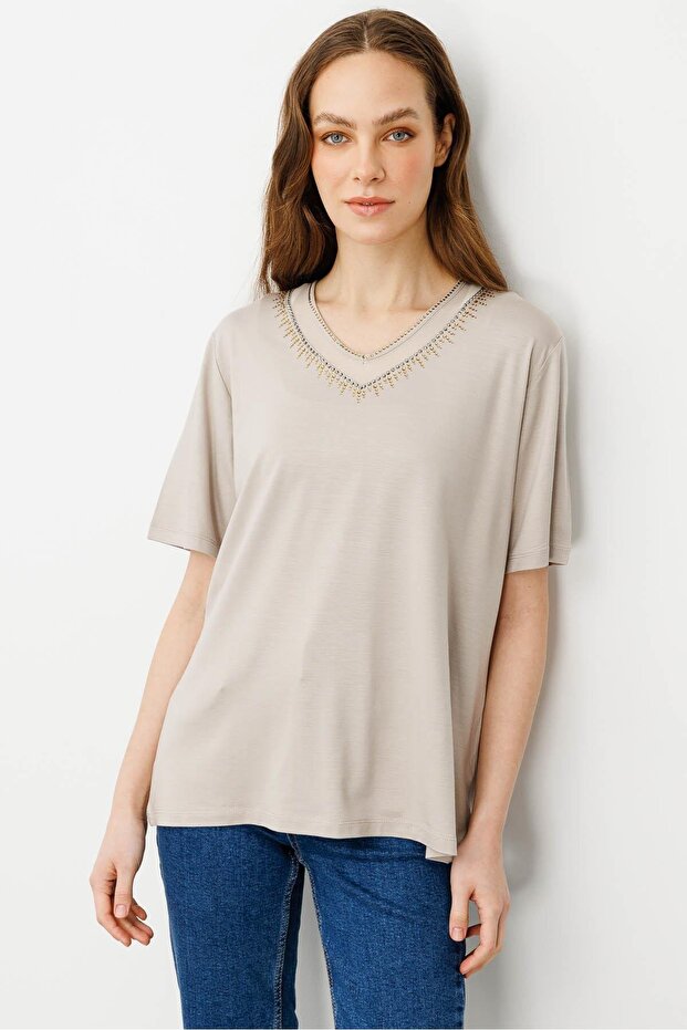Women's V-Neck Collar Stoned Combed Cotton T-Shirt Beige