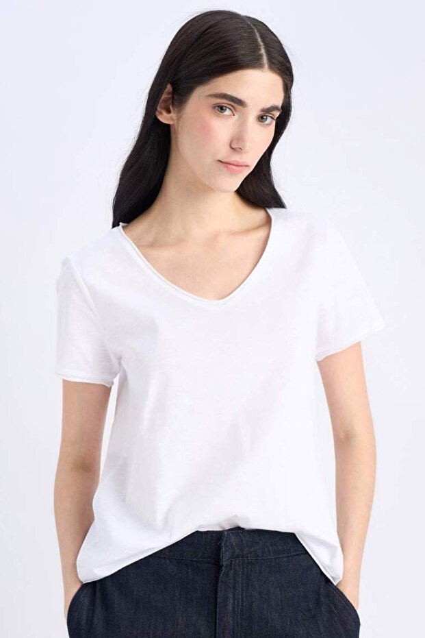Regular Fit V-Neck White Women's T-Shirt K1507Az/Wt34