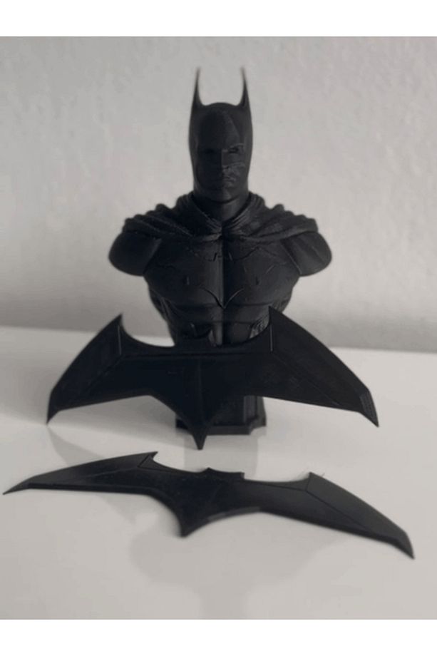 Batman Büst Figürü ve Batarang Seti - Siyah 12 cm Standlı Koleksiyon Ürünü - 2