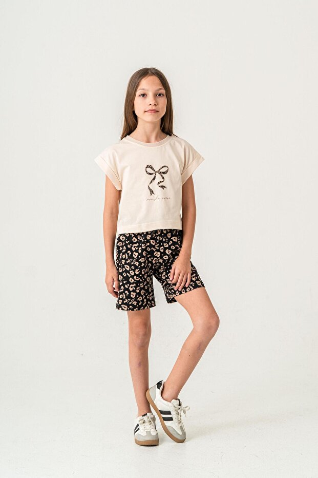 Mucho Amor Printed Girl's Shorts - T-Shirt Set