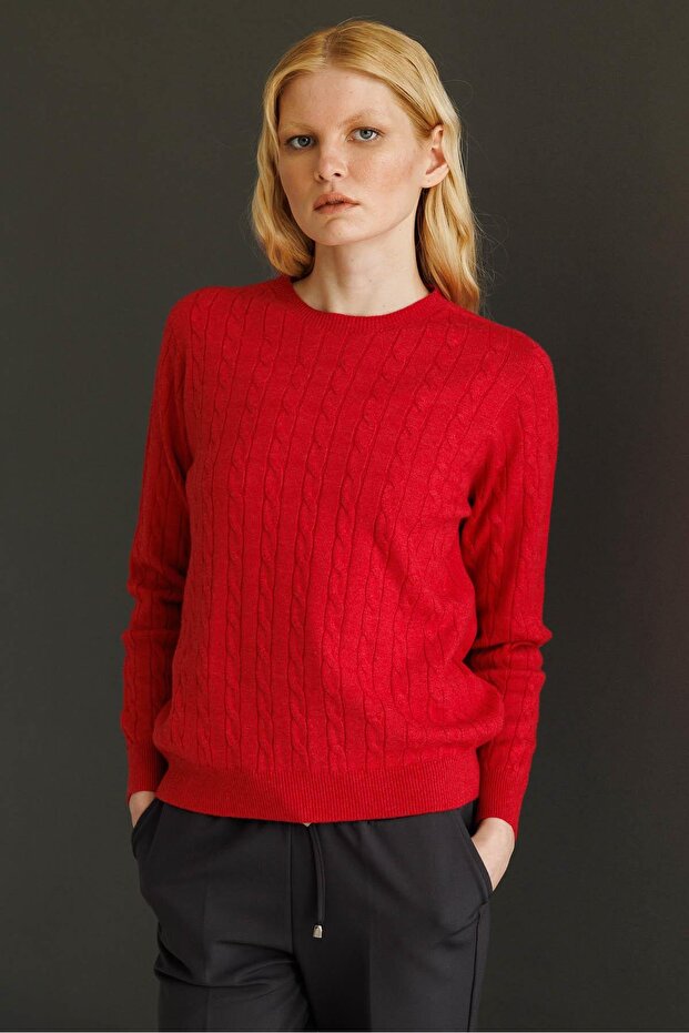 Women's Crew Neck Braided Sweater Red