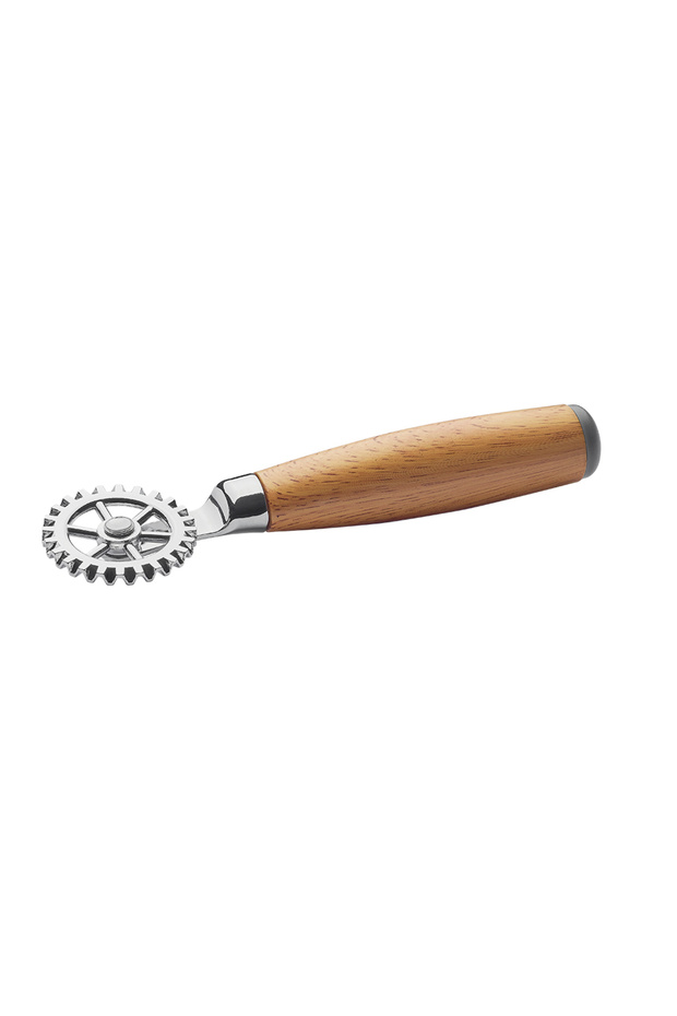 DOUGH CUTTER, ZINC ALLOY CHROME PLATED D.45MM WOOD EFFECT HANDLE