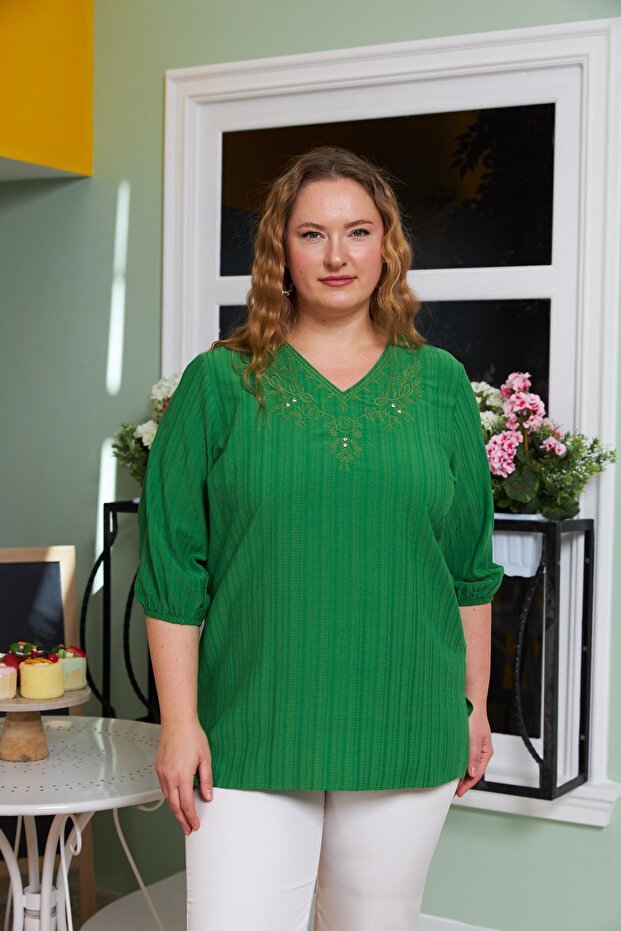 Collar Embroidery and Stone Detailed Large Size Crinkle Blouse Green1