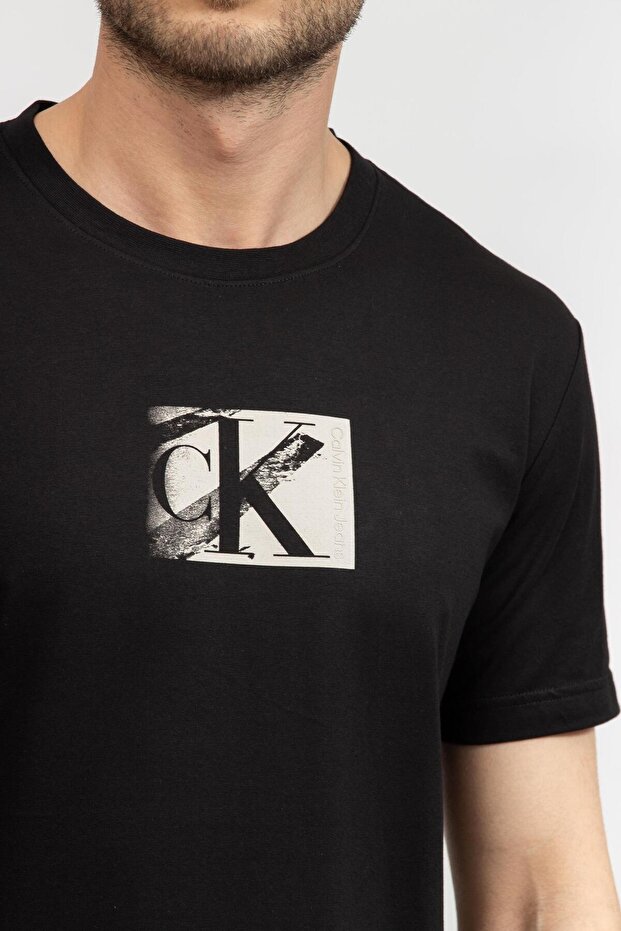 SMALL CK BOX TEE - 8