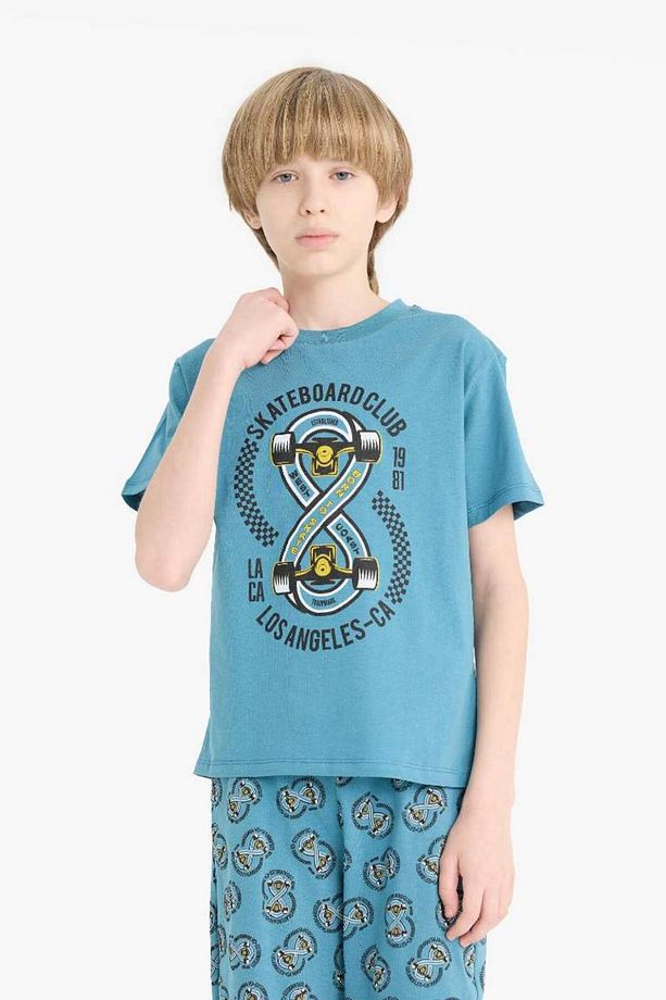 Yeni Sezon Erkek Çocuk Pijama Takımı Baskılı Kısa Kollu Üst Desenli Şort - 4
