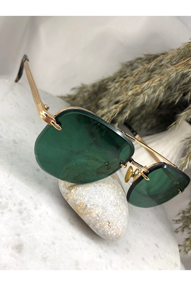 نظارات شمسية بنمط سيقان خضراء مربعة - 3