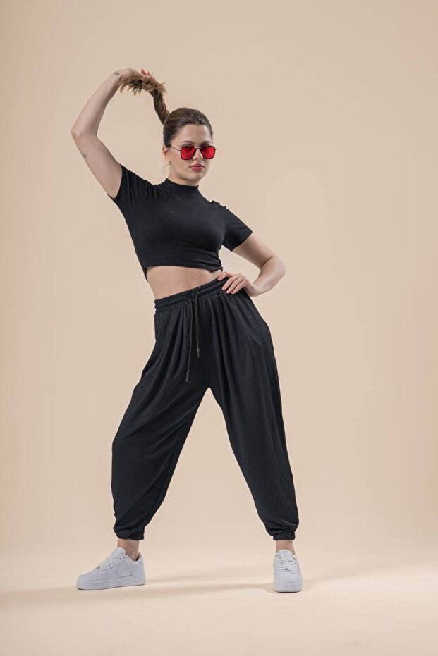 Women's Elastic Black Carrot Baggy Trousers