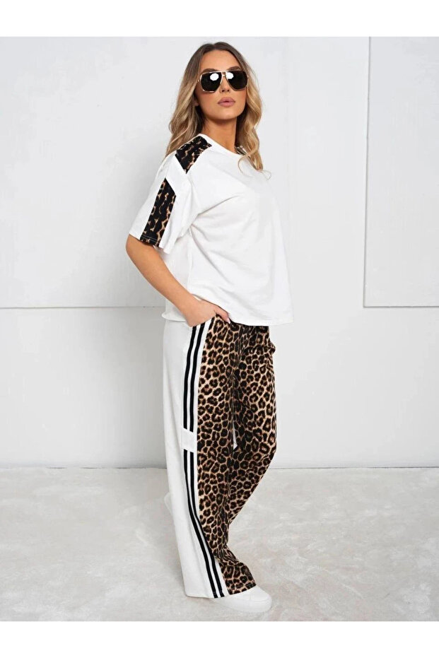 بدلة مطبوعة رقمية بخيطين باللون الأبيض - 1