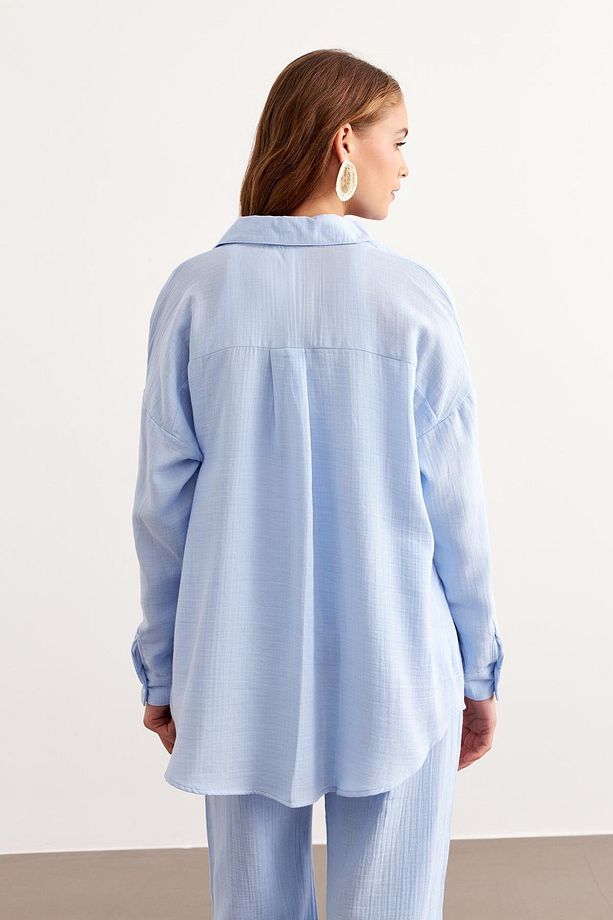 Önü Düğmeli Tek Cepli Oversize Gömlek MAVİ - 4