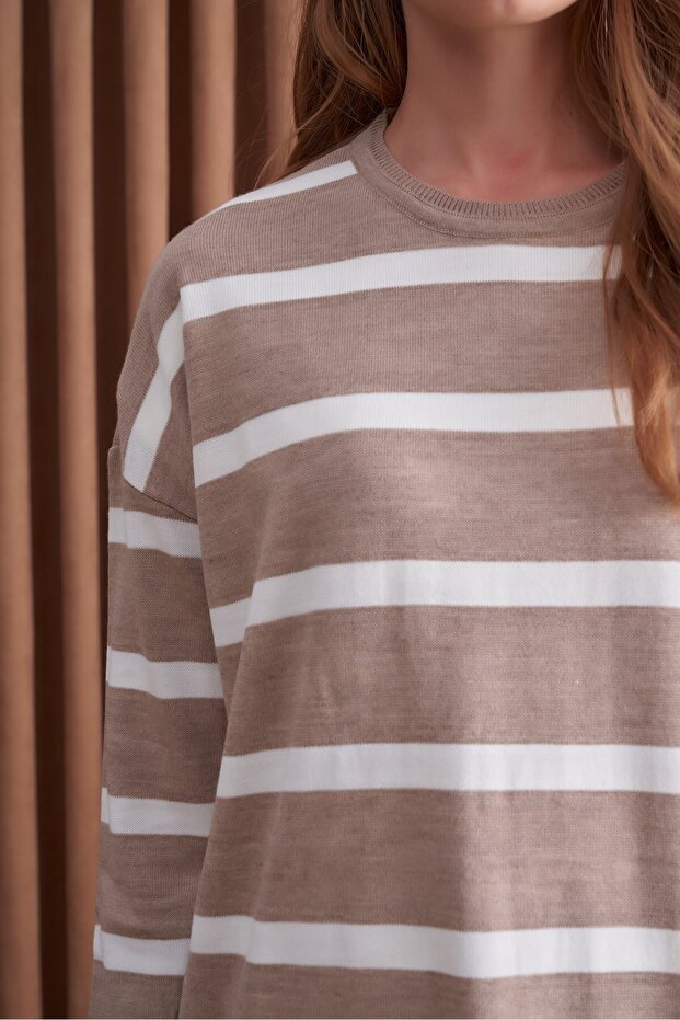 Basic Çizgili Triko Vizon Bol Kalıp - 5