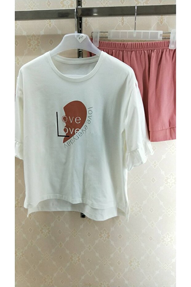 Oversize Cut Short Sleeve Printed T-Shirt