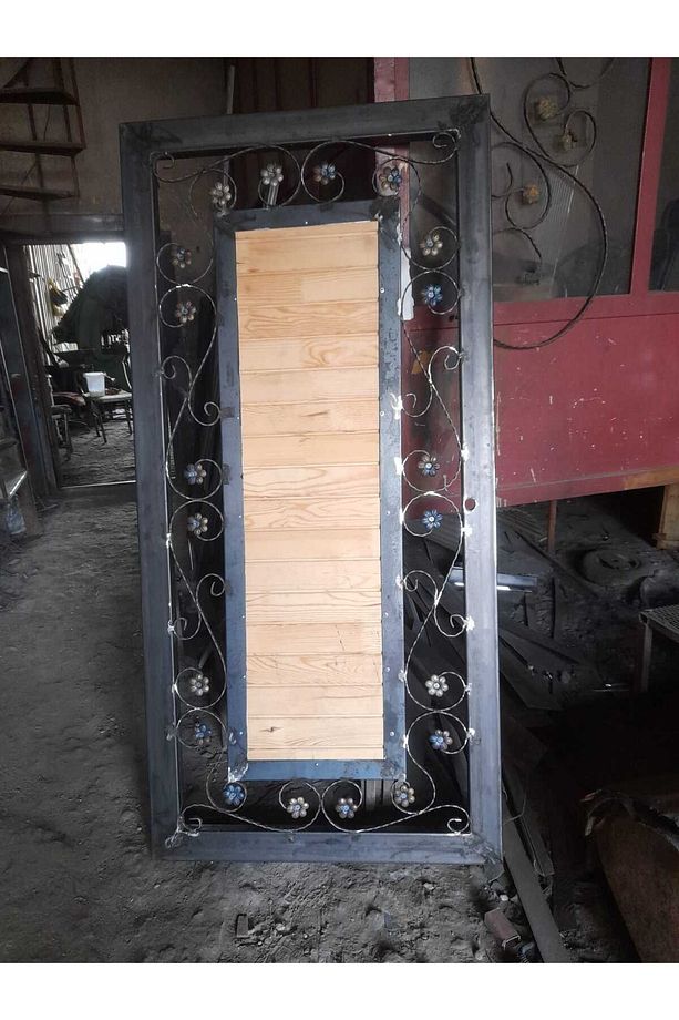 Ahşap Süslü Bahçe Güzeli Kapı 1x2 Metre - Kilit Dahil Şık ve Sağlam - 1