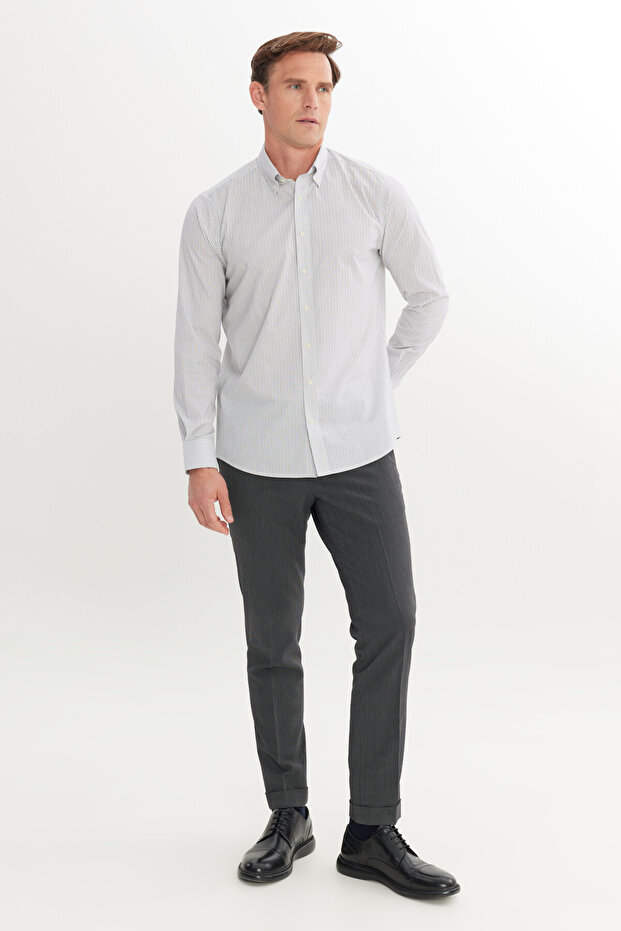 Erkek Açık Gri %100 Pamuk Slim Fit Dar Kesim Düğmeli Yaka Gömlek - 2