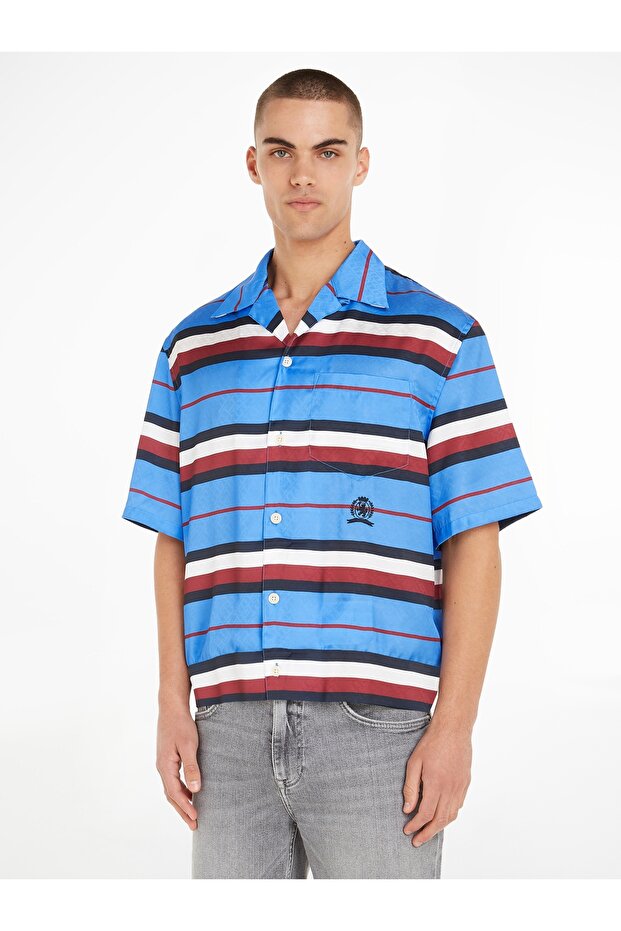 Men Shirts / Woven Tops