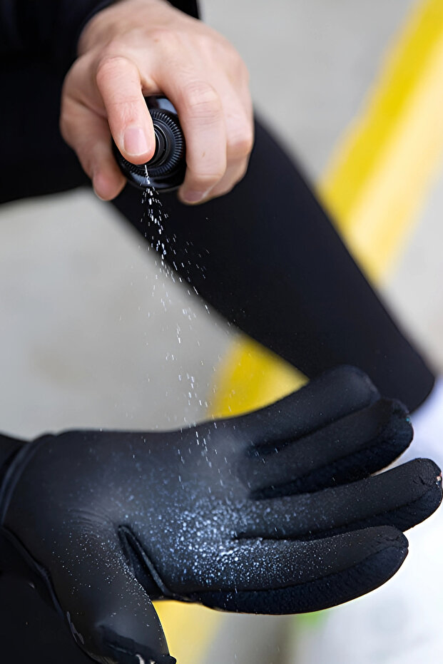 Kaleci Eldiveni Spreyi - 3