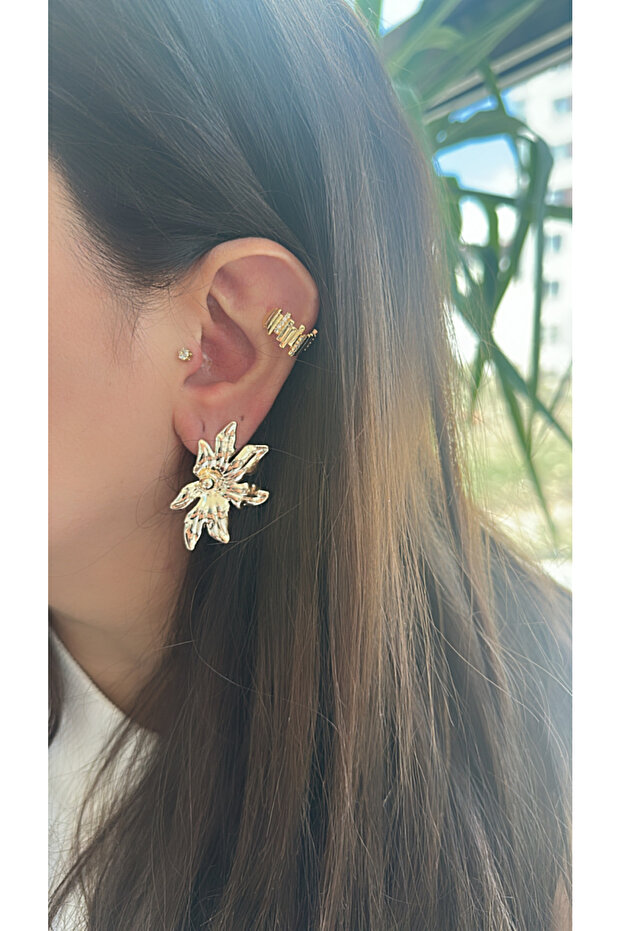 Flower Gold Metal Earrings