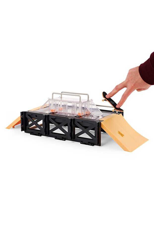 Tech Deck Showcase and Podium Package - 3