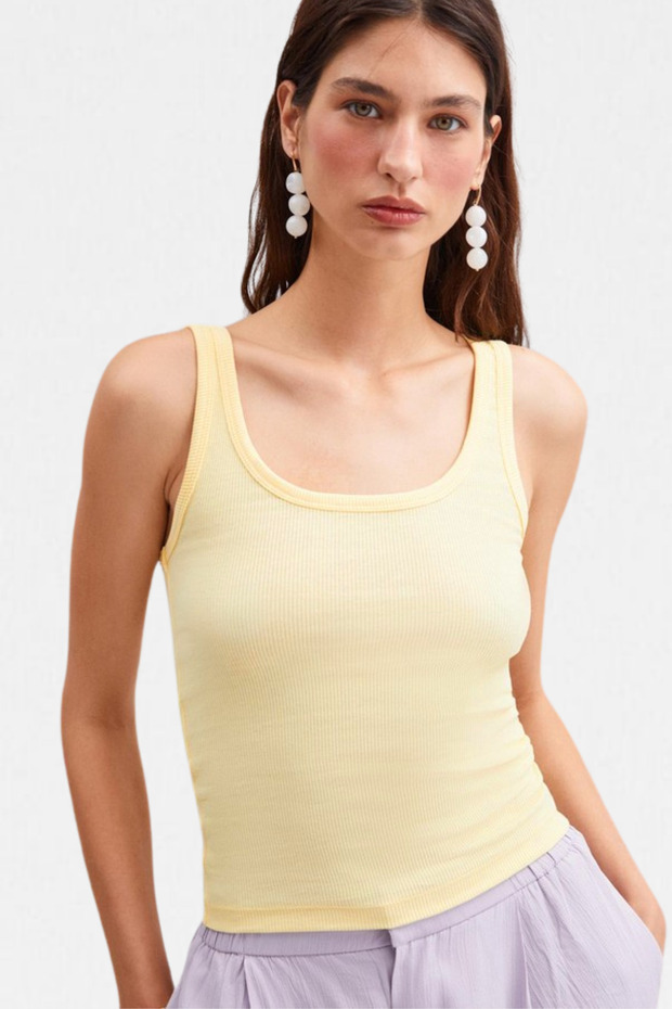 Kadın Sarı Fitilli Görünümlü Kalın Askılı Basic Atlet - 1