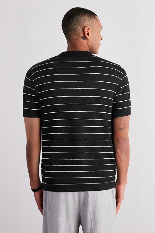 Siyah Regular/Normal Kesim Dokulu Çizgili Polo Yaka T-shirt TMNSS25PO00044 - 2
