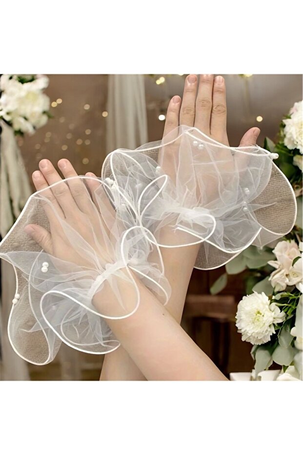 Wavy Bridal Gloves