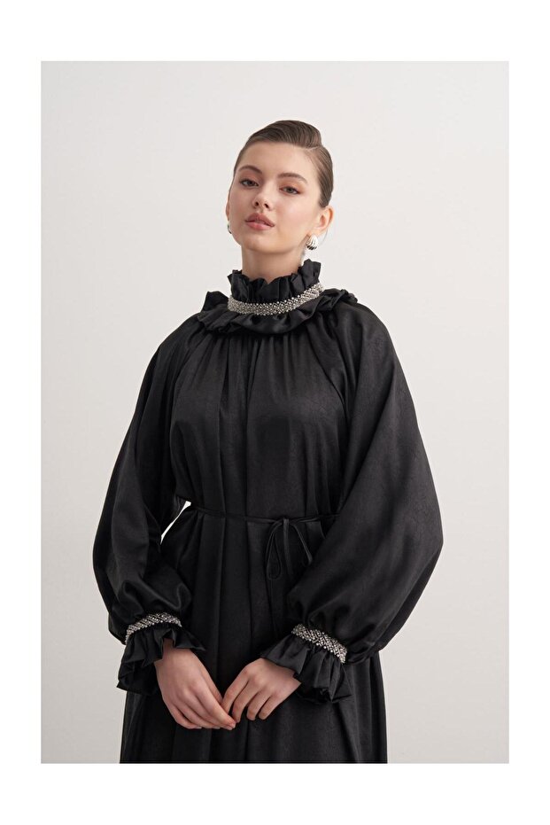 Fırfırlı Taş İşlemeli Abiye Elbise - 2