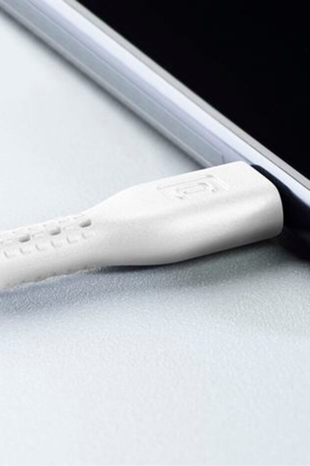 كابل شحن آيفون بطول 1.2 متر، أبيض - 1