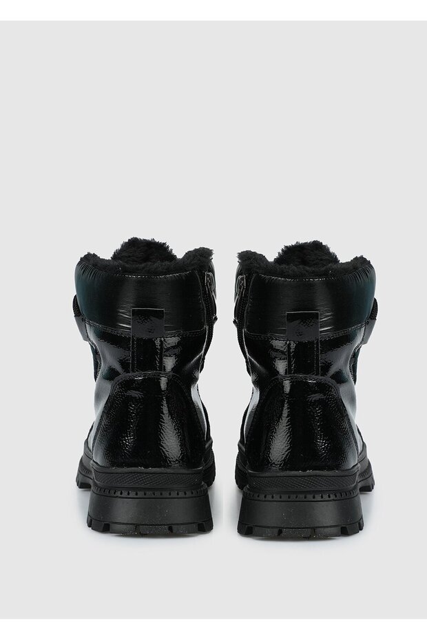 Siyah Kadın Bot - 4