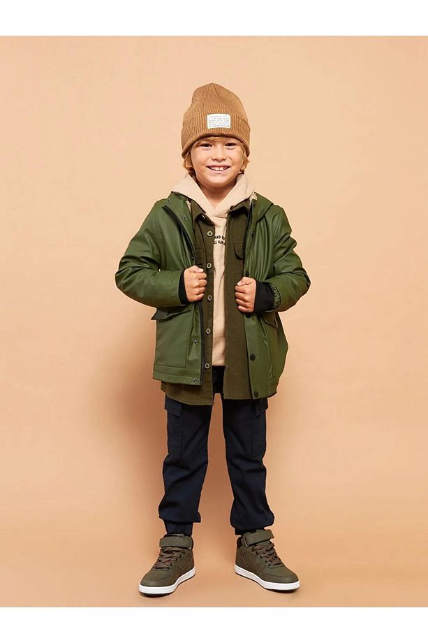 LCW Kids Yeşil Kapüşonlu Basic Erkek Çocuk Mont - 1