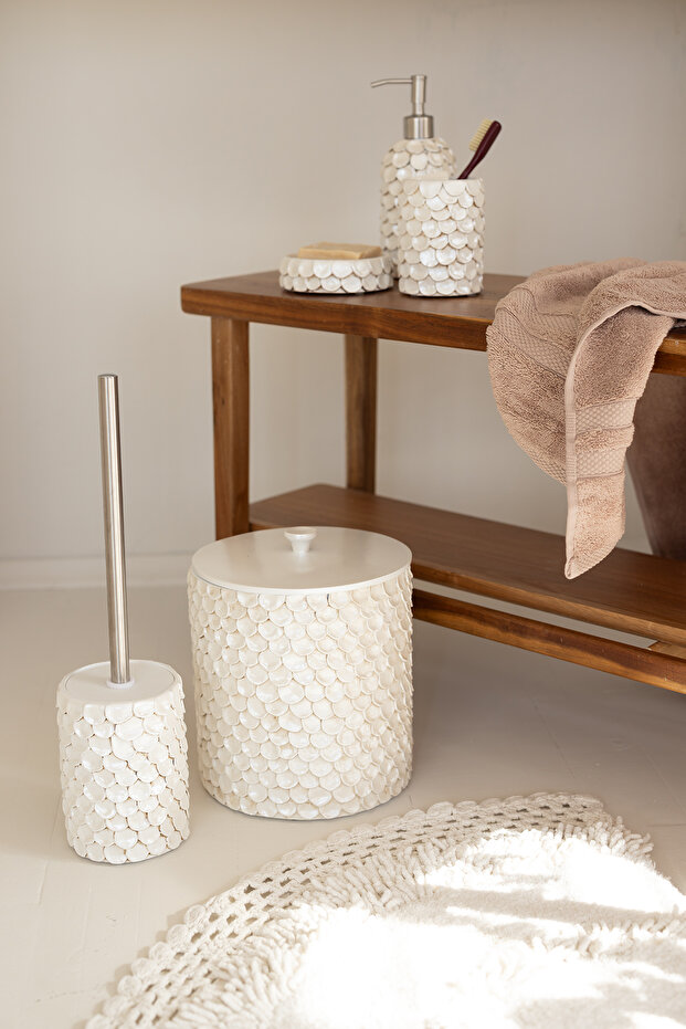 Lindy 5 Piece Bathroom Set Pearl