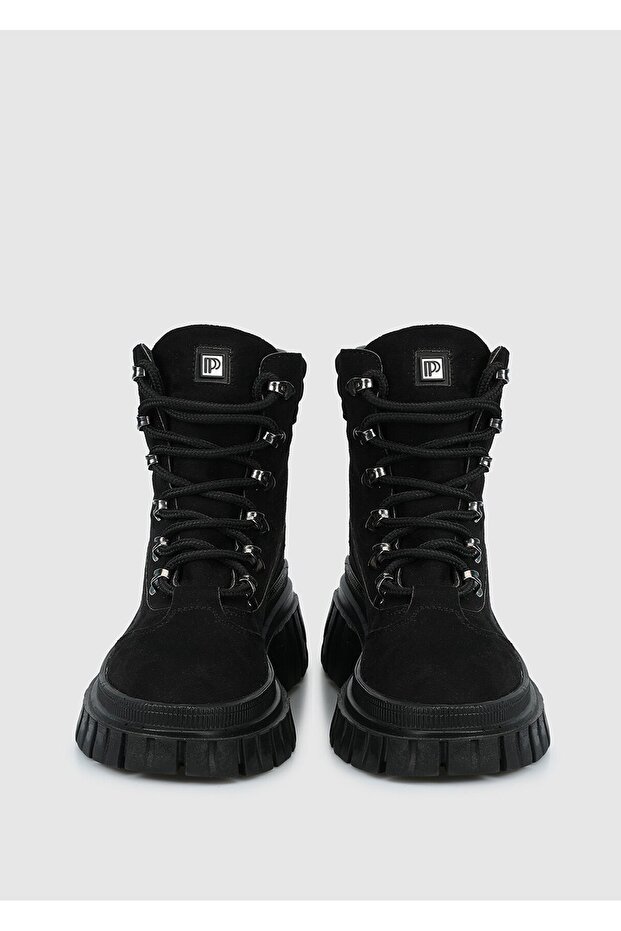 Siyah Kadın Bot - 3