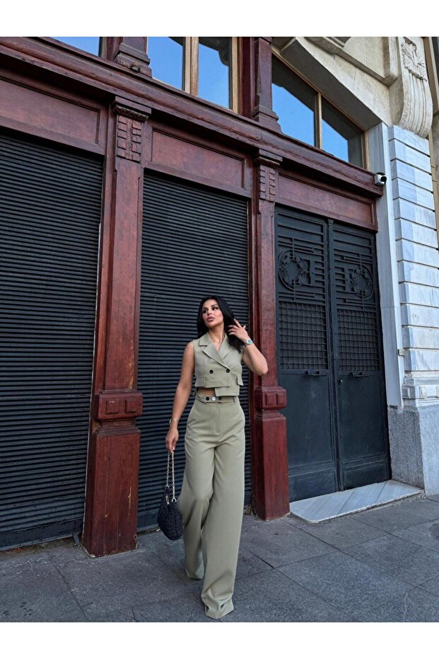 LOBOLIC Crop Ceketli Tak\u0131m \u2013 Y\u00fcksek Bel Bol Pa\u00e7a Pantolonlu \u015eehirli ...