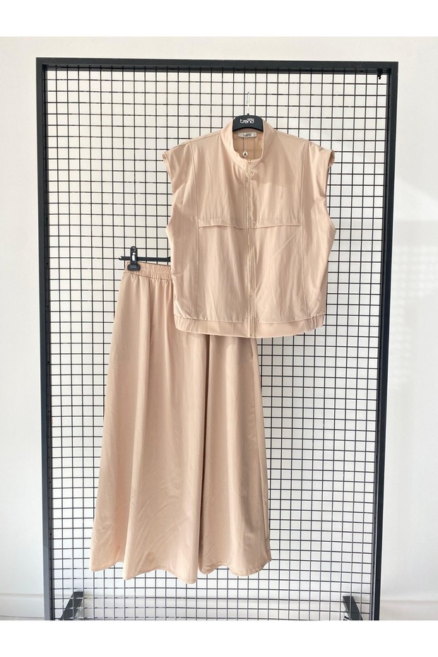 Zippered Vest and Pocket Skirt Top and Bottom Set