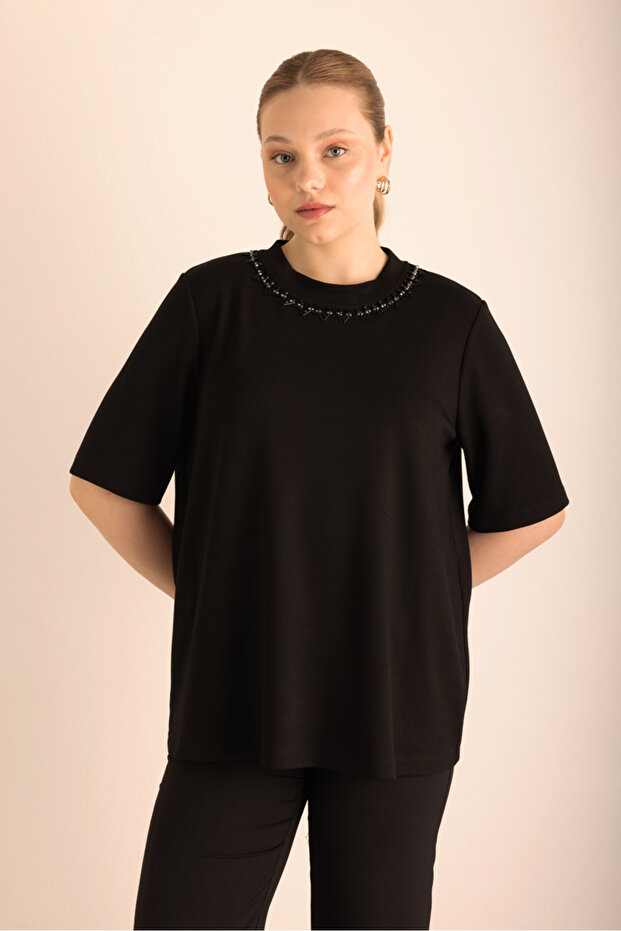 Yakası İşlemeli Örme Kısa Kollu Bluz - 4