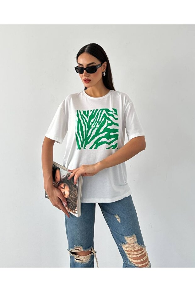 Oversize Cut Short Sleeve Printed T-Shirt