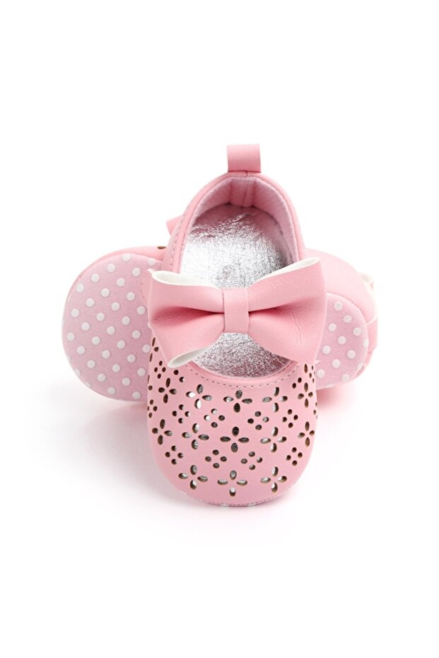 Pink shoes with openwork pattern and applied bow - 4