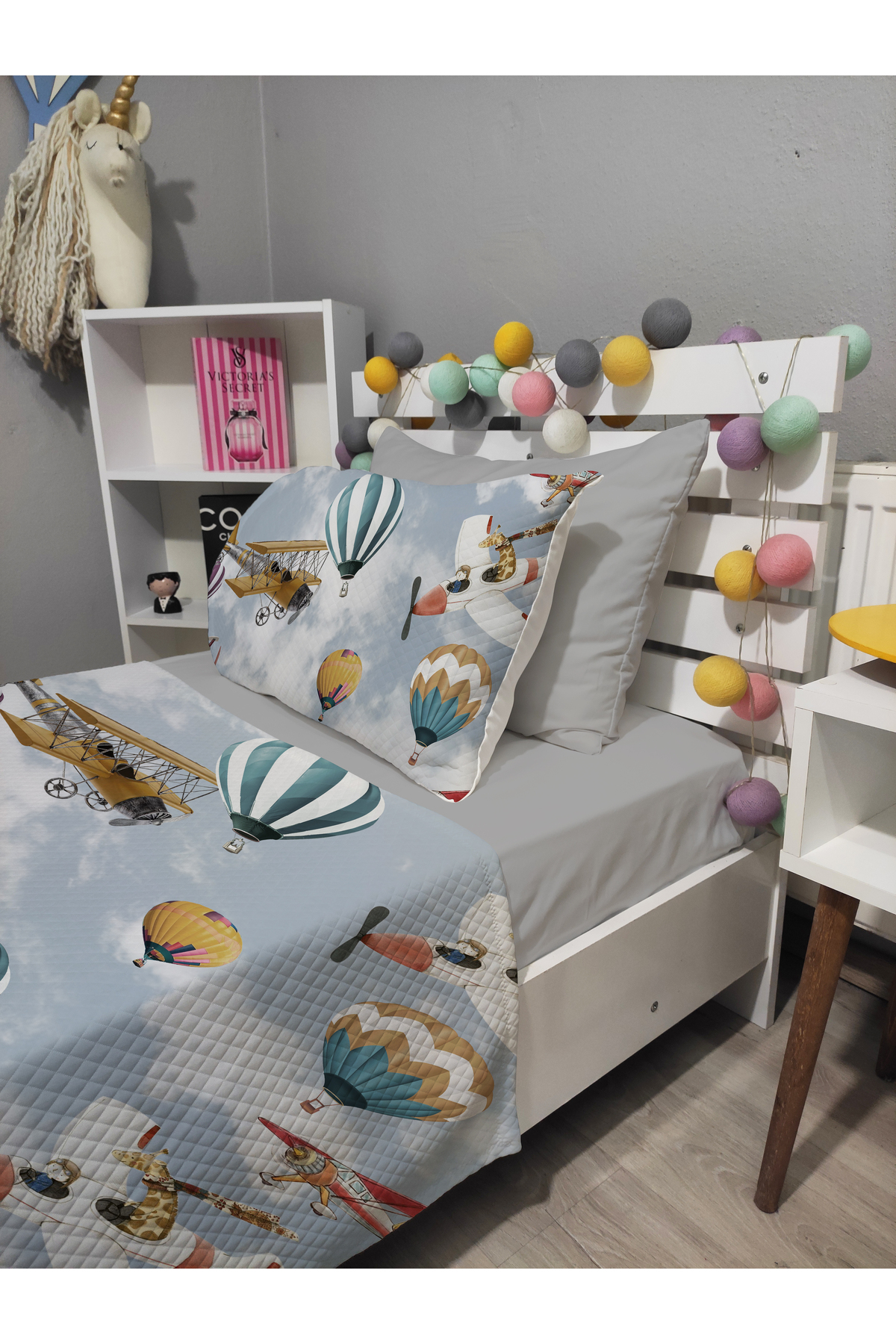 4 Piece Colorful Balloons Patterned Single Pique Bedspread Set with Elastic Sheets