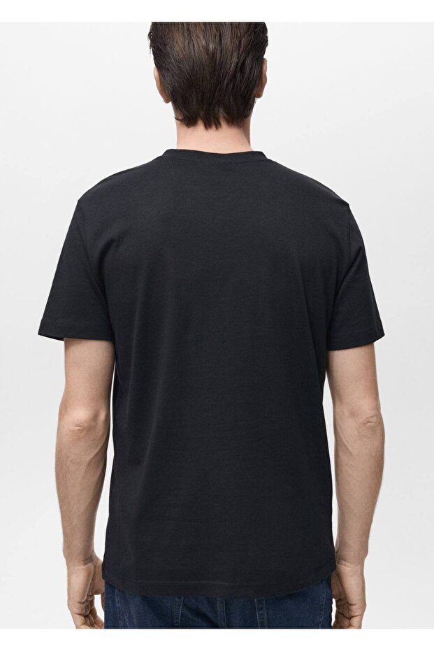 V yakalı tişört - 4