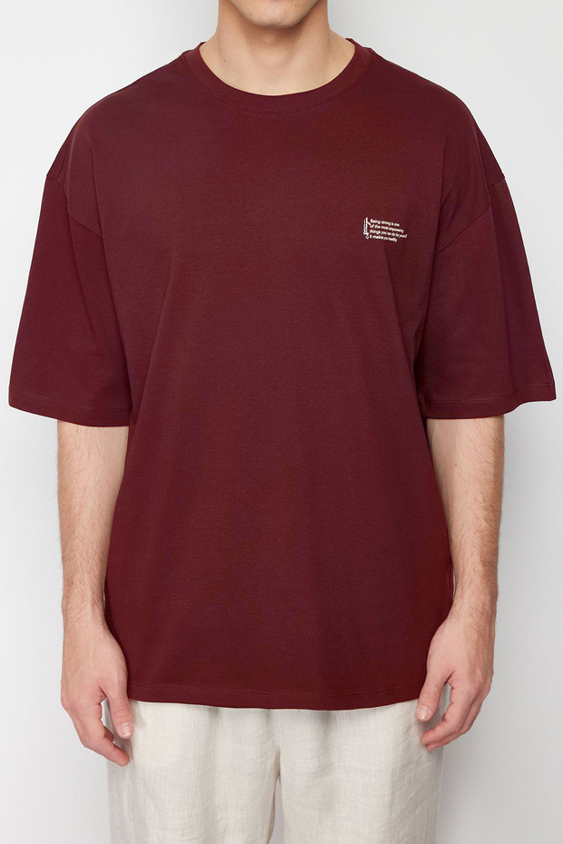 Bordo Oversize %100 Pamuklu Bisiklet Yaka Minimal Yazı Baskılı Tok Kumaş T-shirt TMNSS23TS00084 - 5