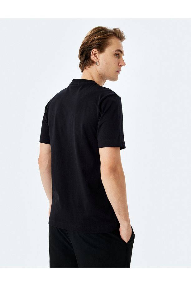 Pamuklu Bisiklet Yaka Regular Fit Kısa Kollu Basic Tişört - 4