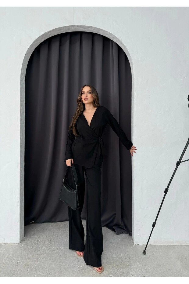 Women's Black Strawberry Fabric Side Tie Blouse and Pants Set – Comfortable and Modern Style 15735