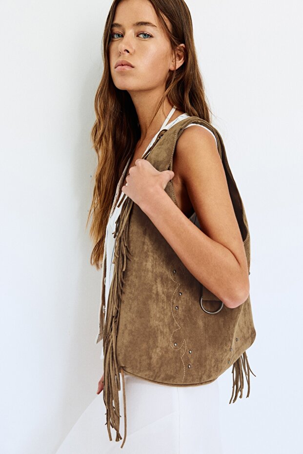 حقيبة تسوق مزينة بالشراشيب - 6